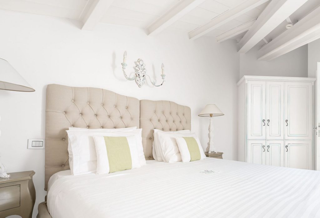 loft-room-micra-anglia-hotel-andros-07