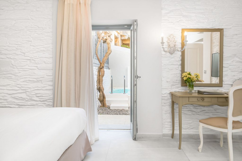 2 room suite private pool andros island 01