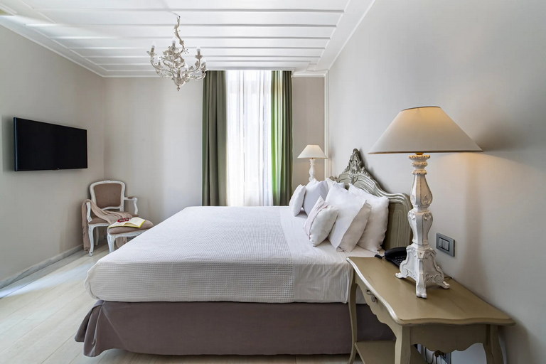2 Bedroom Sea View Suite_1