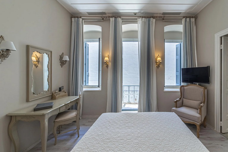 Family-suite-andros-island-04