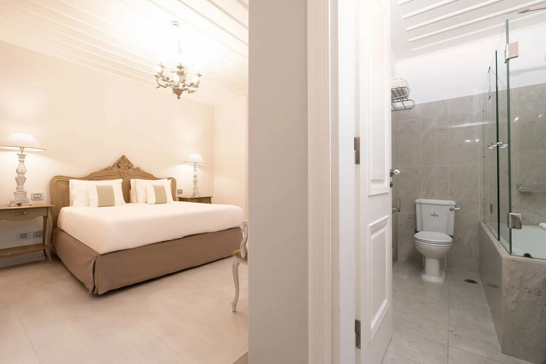 deluxe-room-micraanglia-boutique-hotel-spa-andros-island-05